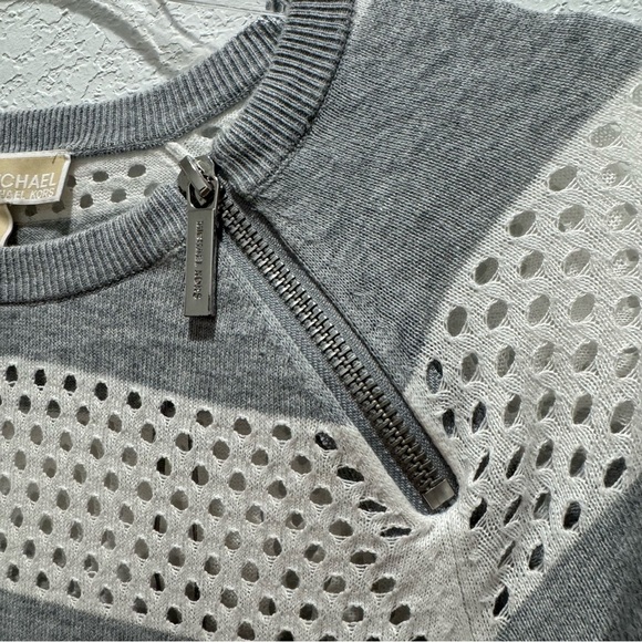 Michael Kors Gray & White Striped Open Knit Sweater – Size S - Picture 4 of 9